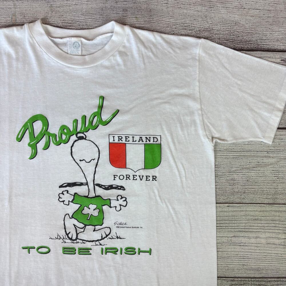 Vintage 1980s Joe Cool Snoopy Proud to Be Irish T-shirt